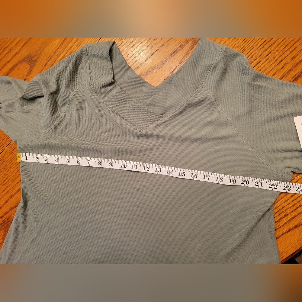 NWT Soft Surroundings Patina Green Double V Timely Tee Tunic Plus 1X (18W-20W) - Picture 9 of 9